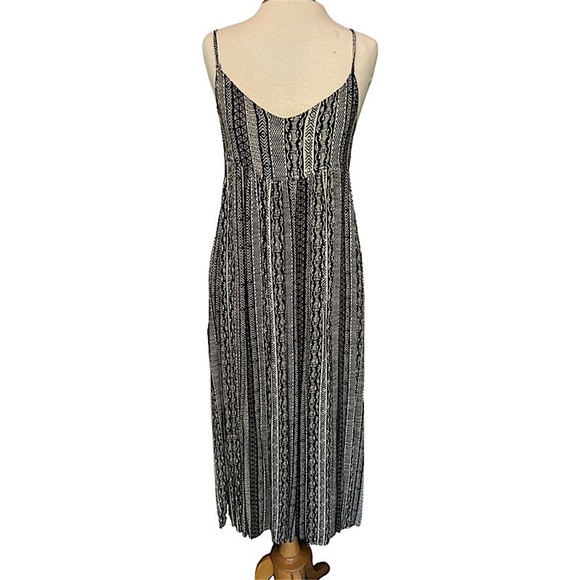 Urban Outfitters Dresses & Skirts - Urban Outfitters UO Ecote Womens Small Tribal Print Midi Dress Sleeveless Boho